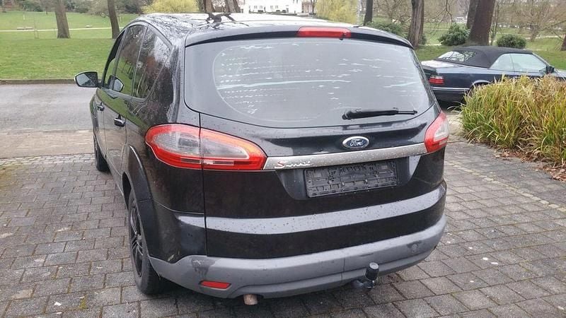 Gebraucht Ford S-MAX S 163 PS (119 kW) 2012 Schwarz Van / Kleinbus