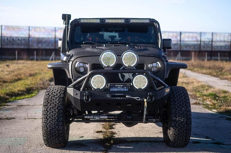 Gebraucht Jeep Wrangler Rubicon 200 PS (147 kW) 2013 Schwarz SUV