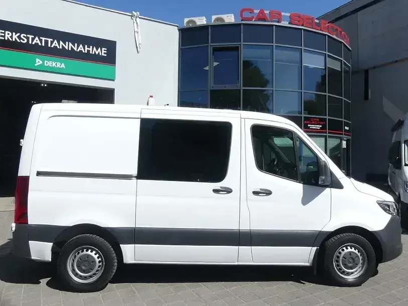 Gebraucht Mercedes Sprinter 143 PS (105 kW) 2022 Arktikweiss Van