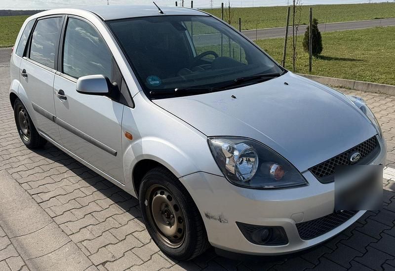 Gebraucht Ford Fiesta 80 PS (58 kW) 2007 Kleinwagen