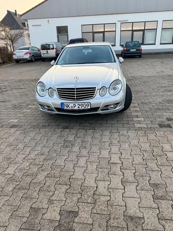 Gebraucht Mercedes E320 Avantgarde 224 PS (164 kW) 2006 Grau Limousine