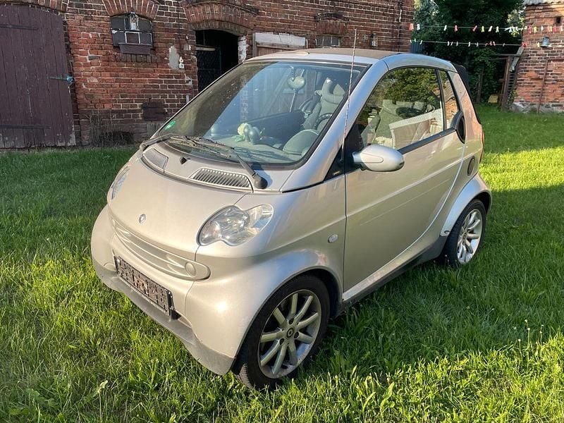 Silber Gebraucht 2004 Smart ForTwo Cabrio Passion Cabrio | 1.000 € (Superpreis) - Bild 1/4