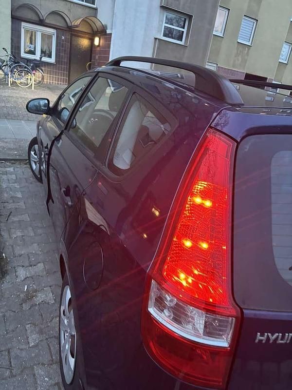 Gebraucht Hyundai i30 126 PS (92 kW) 2009 Limousine