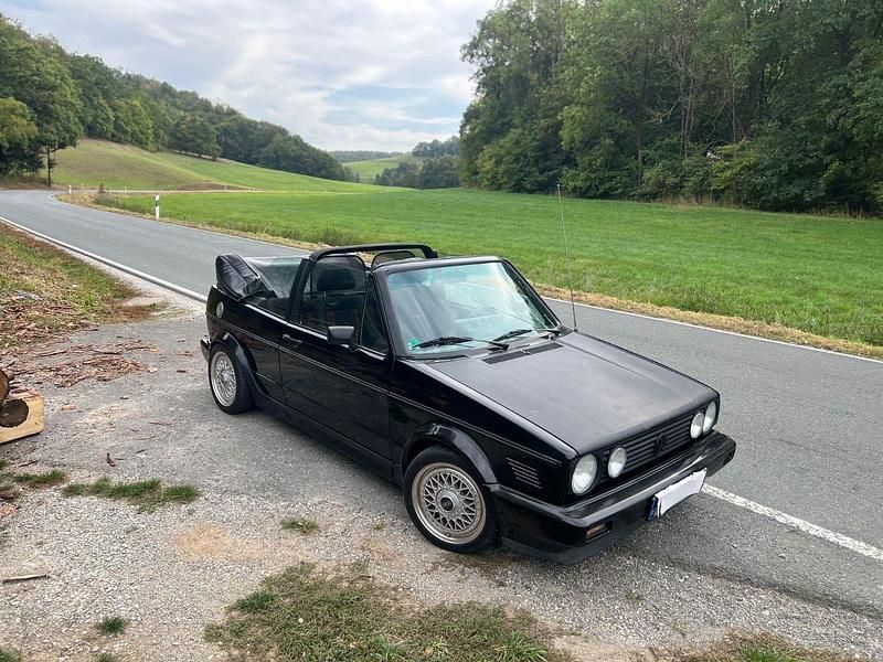 Schwarz Gebraucht 1992 VW Golf Cabriolet Sportline Cabrio | 7.299 € - Bild 1/4