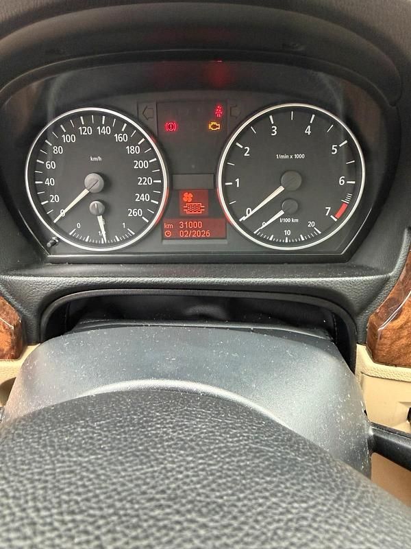 Gebraucht BMW 320 150 PS (110 kW) 2004 Grau Limousine