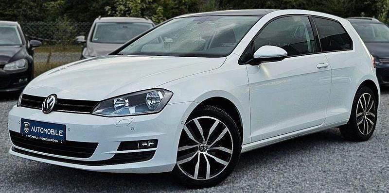 Weiß Gebraucht 2014 VW Golf VII Limousine | 8.599 € (Fairer Preis) - Bild 1/4