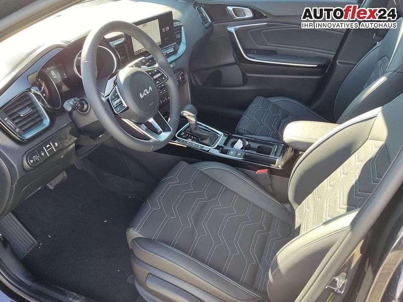 Neu Kia XCeed 179 PS (131 kW) 2025 Schwarz metallic SUV