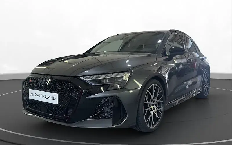 Neu Audi RS3 Sport 400 PS (294 kW) 2026 Schwarz Limousine