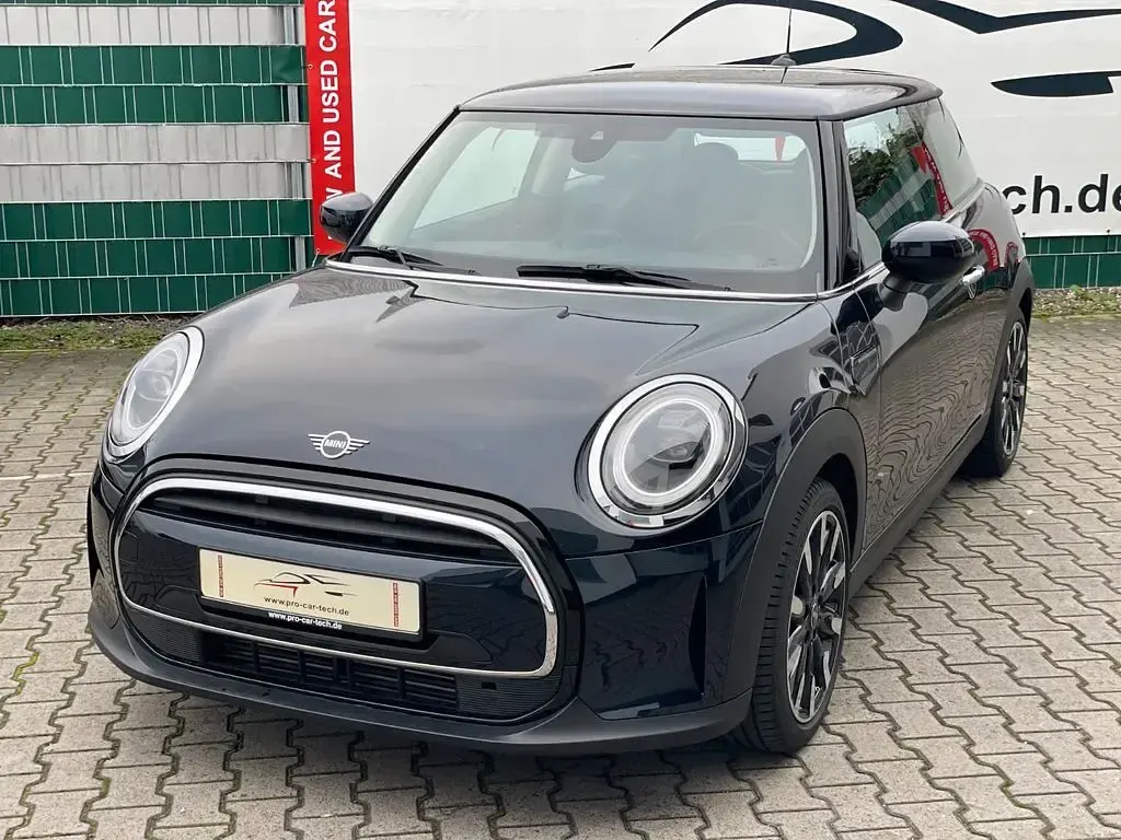 Gebraucht Mini Cooper 136 PS (100 kW) 2024 Schwarz Kleinwagen