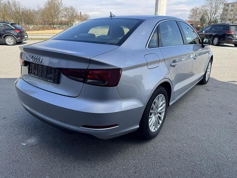 Gebraucht Audi A3 Ambiente 150 PS (110 kW) 2016 Silber Limousine