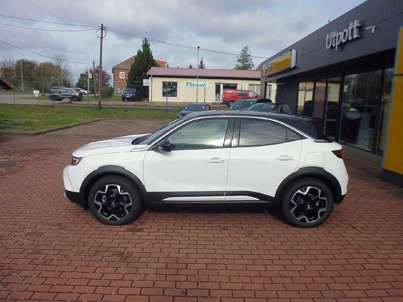 Gebraucht Opel Mokka-e Ultimate 100 kW (136 PS) 2023 Jade weiss/arktis weiss SUV