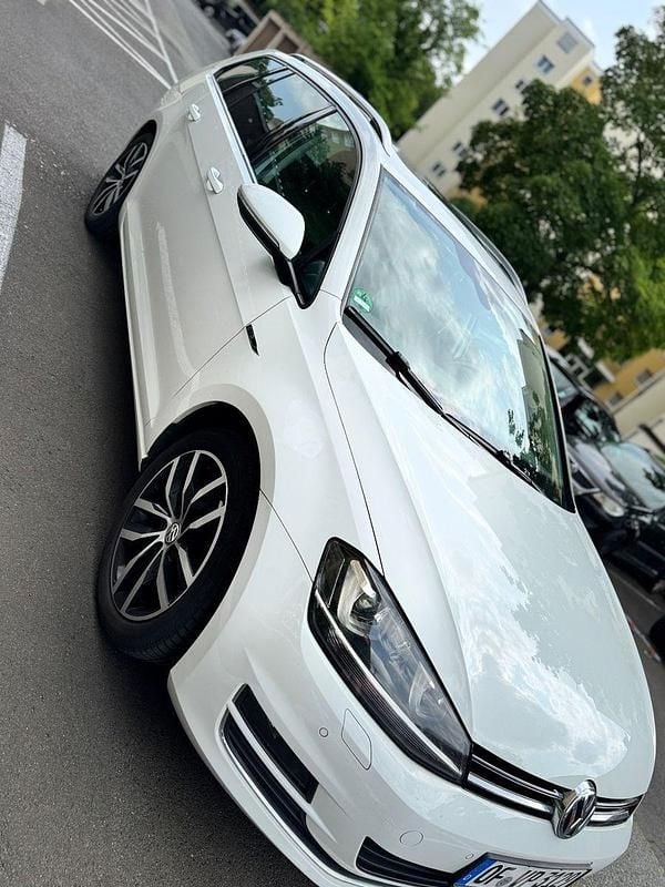 Weiß Gebraucht 2017 VW Golf VII Highline Kombi | 13.100 € (Fairer Preis) - Bild 1/4