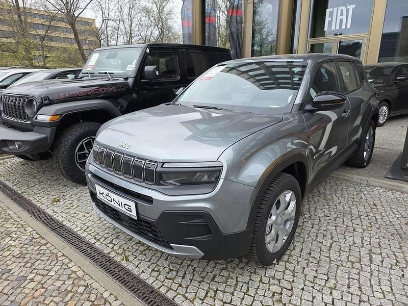 Granite grey (5ce) Neu 2025 Jeep Avenger Altitude SUV | 24.068 € (Guter Preis) - Bild 1/4