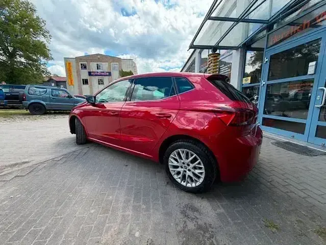Gebraucht Seat Ibiza XCELLENCE 110 PS (80 kW) 2023 Rot Limousine