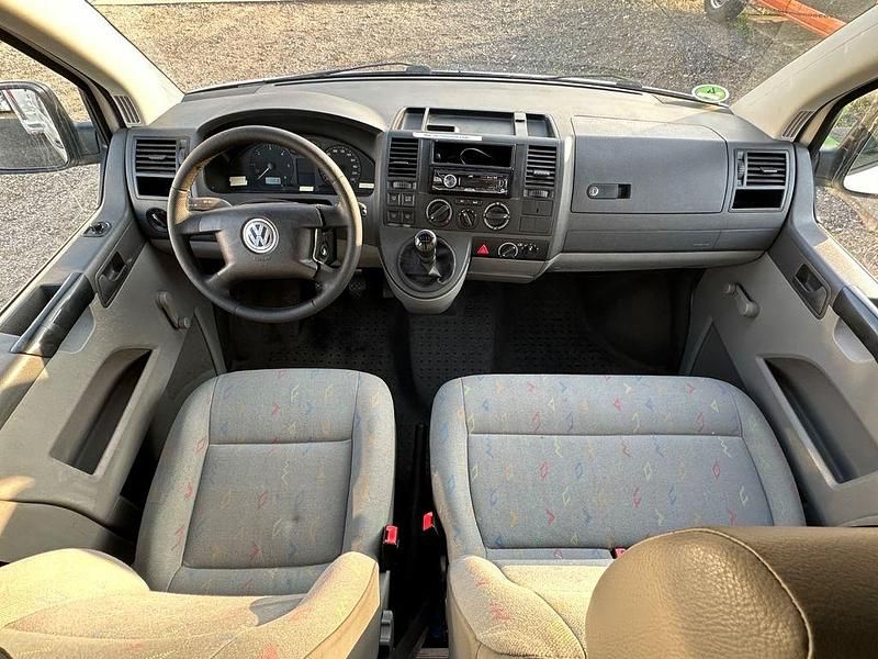 Gebraucht VW Caravelle 102 PS (75 kW) 2006 Weiß Limousine