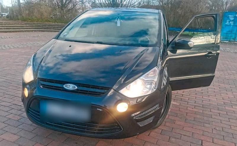 Gebraucht Ford S-MAX S 140 PS (102 kW) 2012 Schwarz Van / Kleinbus