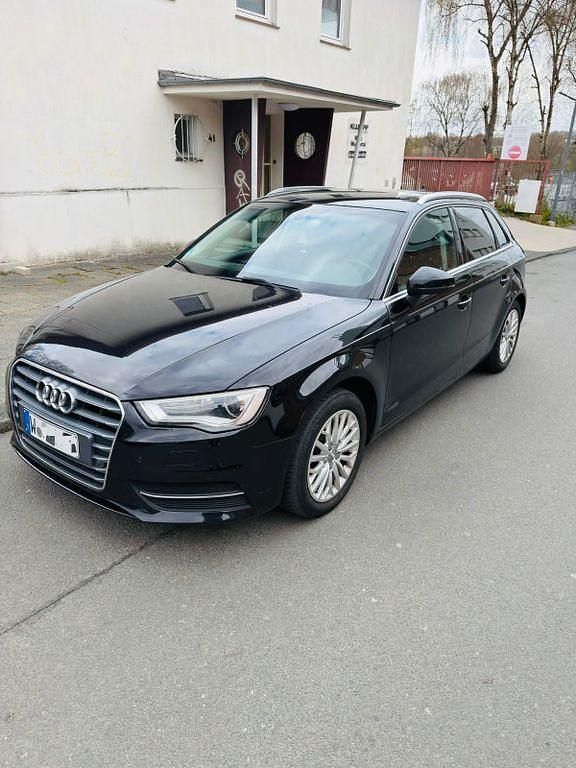 Gebraucht Audi A3 Ambiente 150 PS (110 kW) 2015 Schwarz Limousine