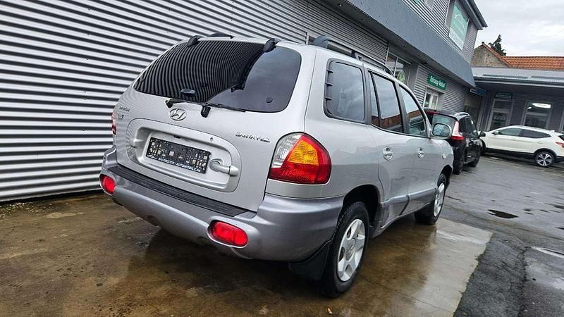 Gebraucht Hyundai Santa Fe Edition+ 145 PS (106 kW) 2004 Smart silver+medium SUV