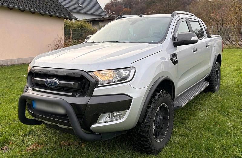 Silber Gebraucht 2016 Ford Ranger Wildtrack Abholung | 28.500 € (Fairer Preis) - Bild 1/4