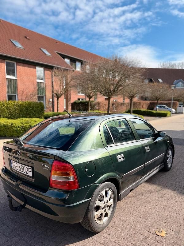 Gebraucht Opel Astra 150 PS (110 kW) 2003 Grün Limousine