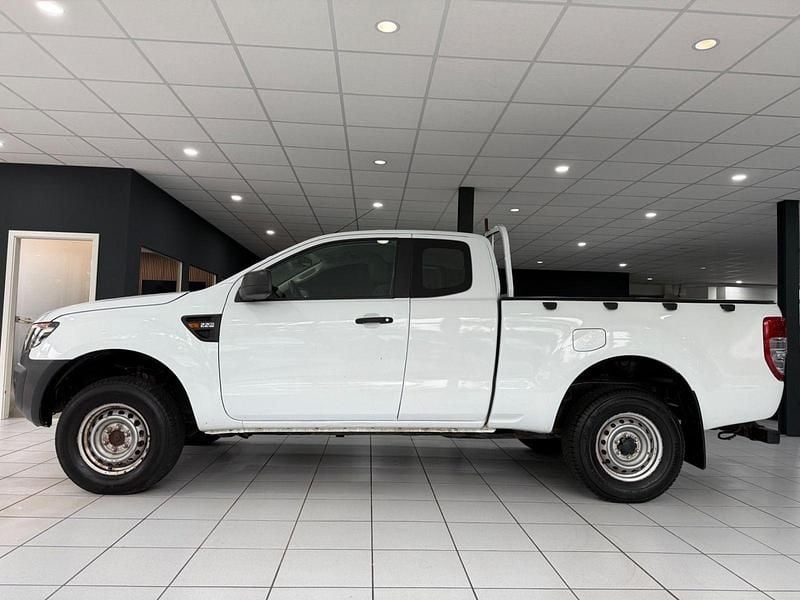 Gebraucht Ford Ranger XL 160 PS (117 kW) 2015 Frozen white Abholung