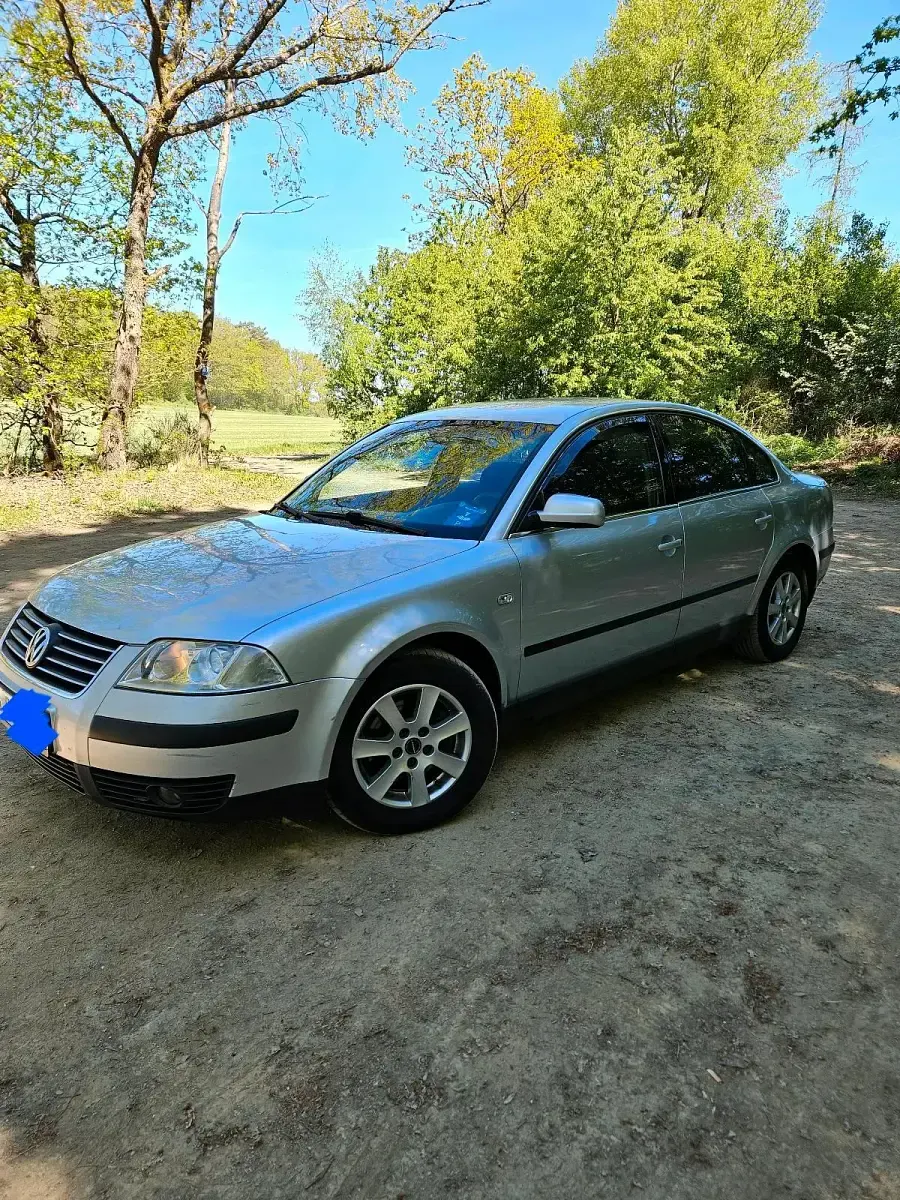 Gebraucht VW Passat 116 PS (85 kW) 2002 Silber Limousine