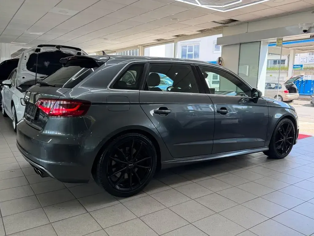 Gebraucht Audi S3 Sport 300 PS (220 kW) 2015 Daytonagrau Limousine