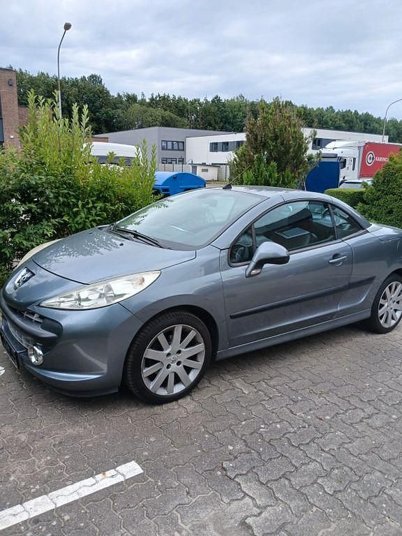 Grau Gebraucht 2007 Peugeot 207 CC Cabrio | 2.200 € (Guter Preis) - Bild 1/3