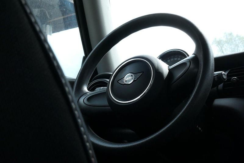 Gebraucht Mini Cooper Coupé 116 PS (85 kW) 2015 Blau Coupé