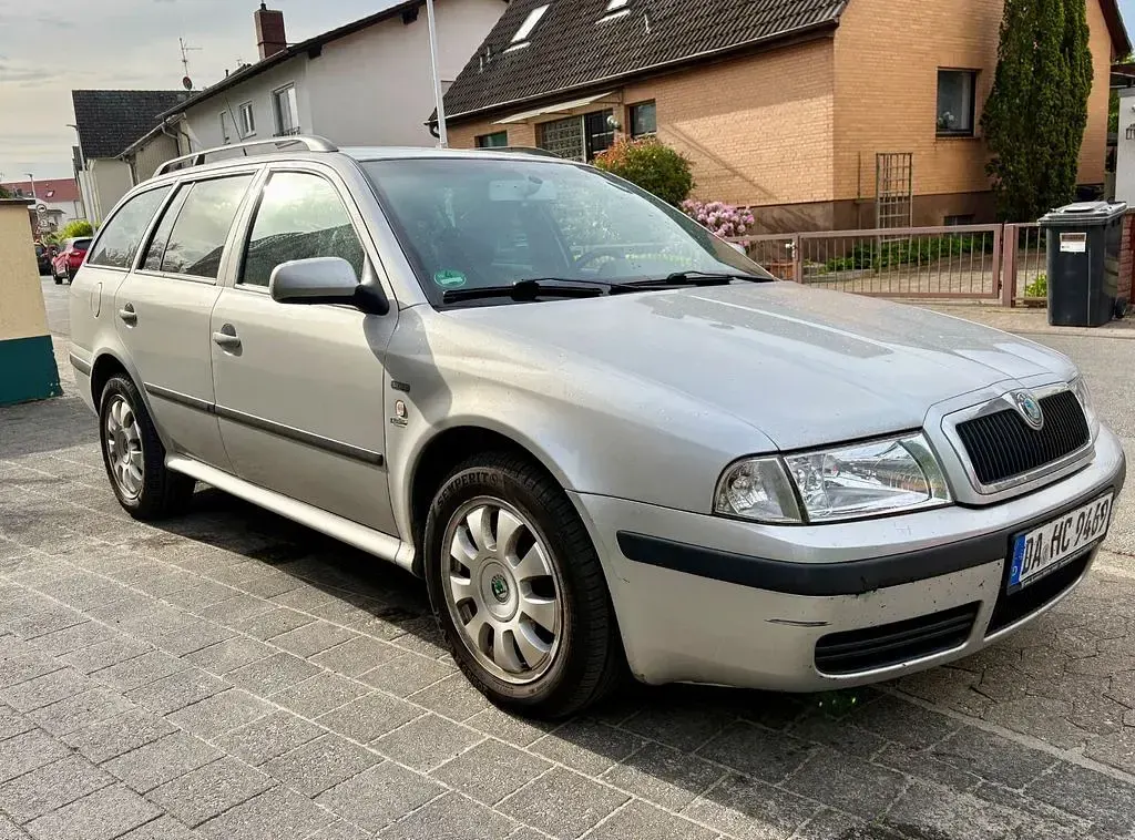 Gebraucht Skoda Octavia Style 110 PS (80 kW) 2003 Silber Kombi