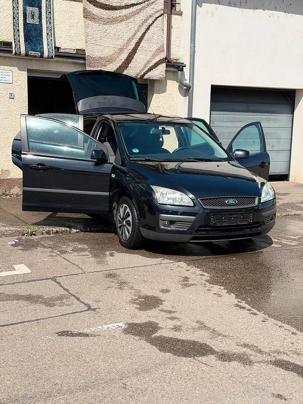 Gebraucht Ford Focus 125 PS (91 kW) 2007 Schwarz Kleinwagen