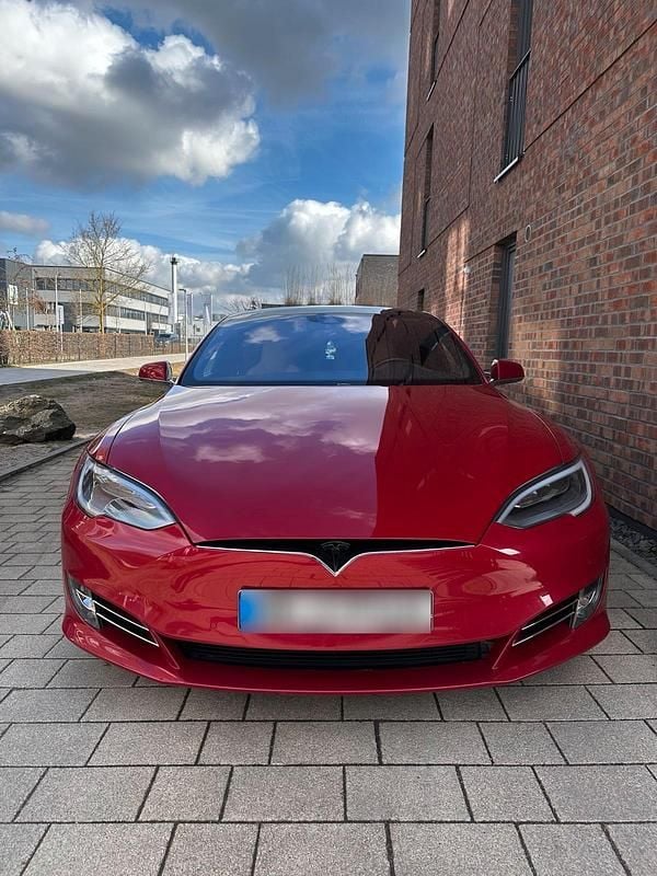 Gebraucht Tesla Model S 386 kW (525 PS) 2016 Rot Kleinwagen