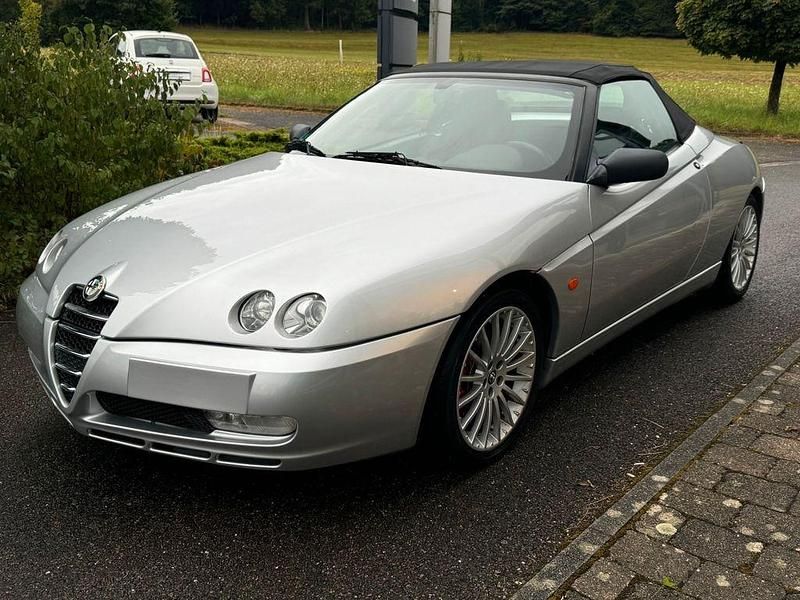 Gebraucht Alfa Romeo Spider 165 PS (121 kW) 2004 Silber Cabrio
