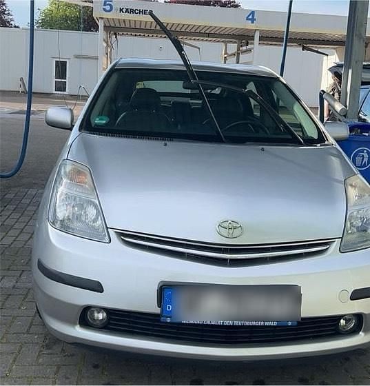 Gebraucht Toyota Prius 78 PS (57 kW) 2007 Silber Kombi