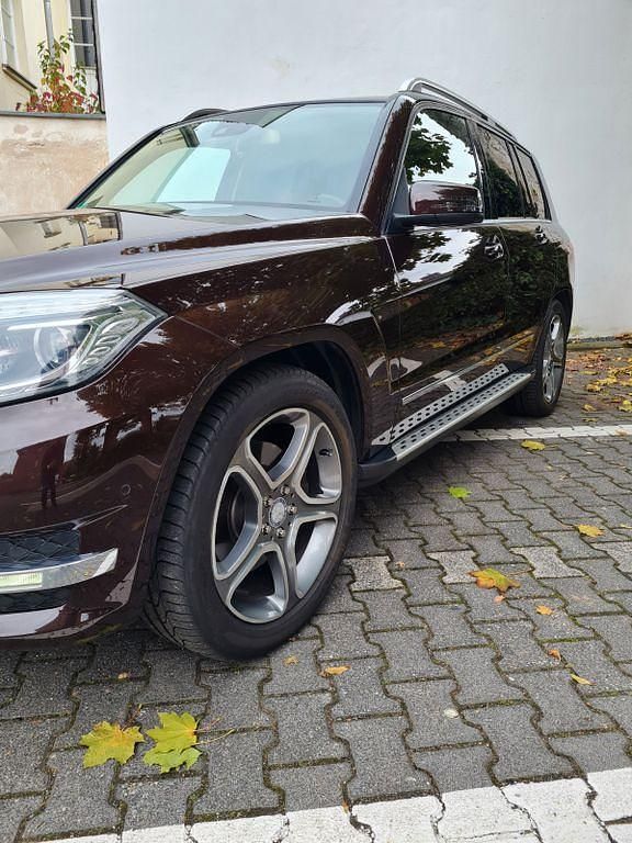Beige Gebraucht 2012 Mercedes GLK220 SUV | 16.300 € (Teuer) - Bild 1/4