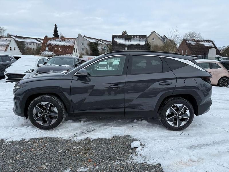 Neu Hyundai Tucson Trend 252 PS (185 kW) 2025 Grau SUV