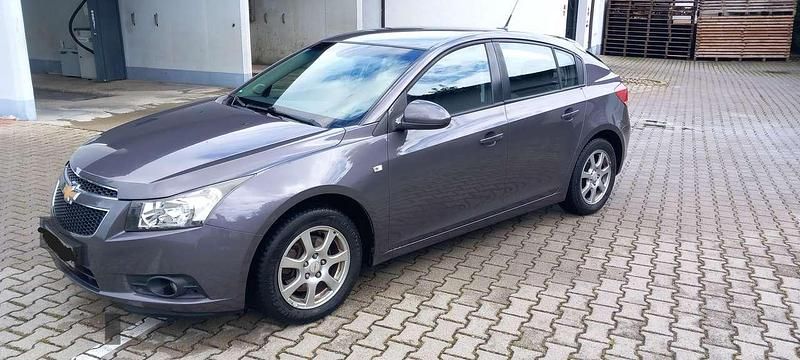 Grau Gebraucht 2012 Chevrolet Cruze LTZ Limousine | 3.900 € (Guter Preis) - Bild 1/4