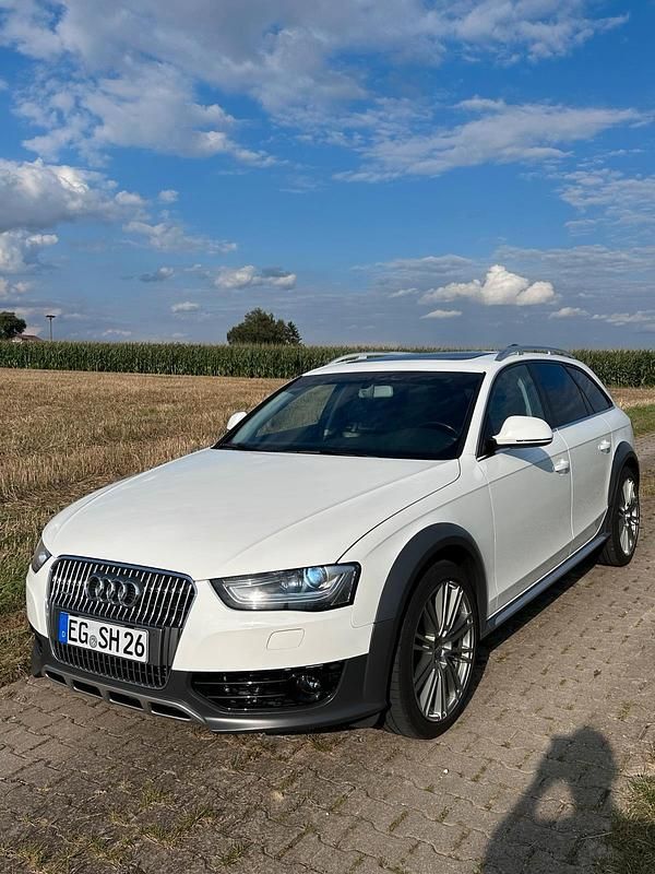 Weiß Gebraucht 2012 Audi A4 Allroad Kombi | 9.800 € (Fairer Preis) - Bild 1/4