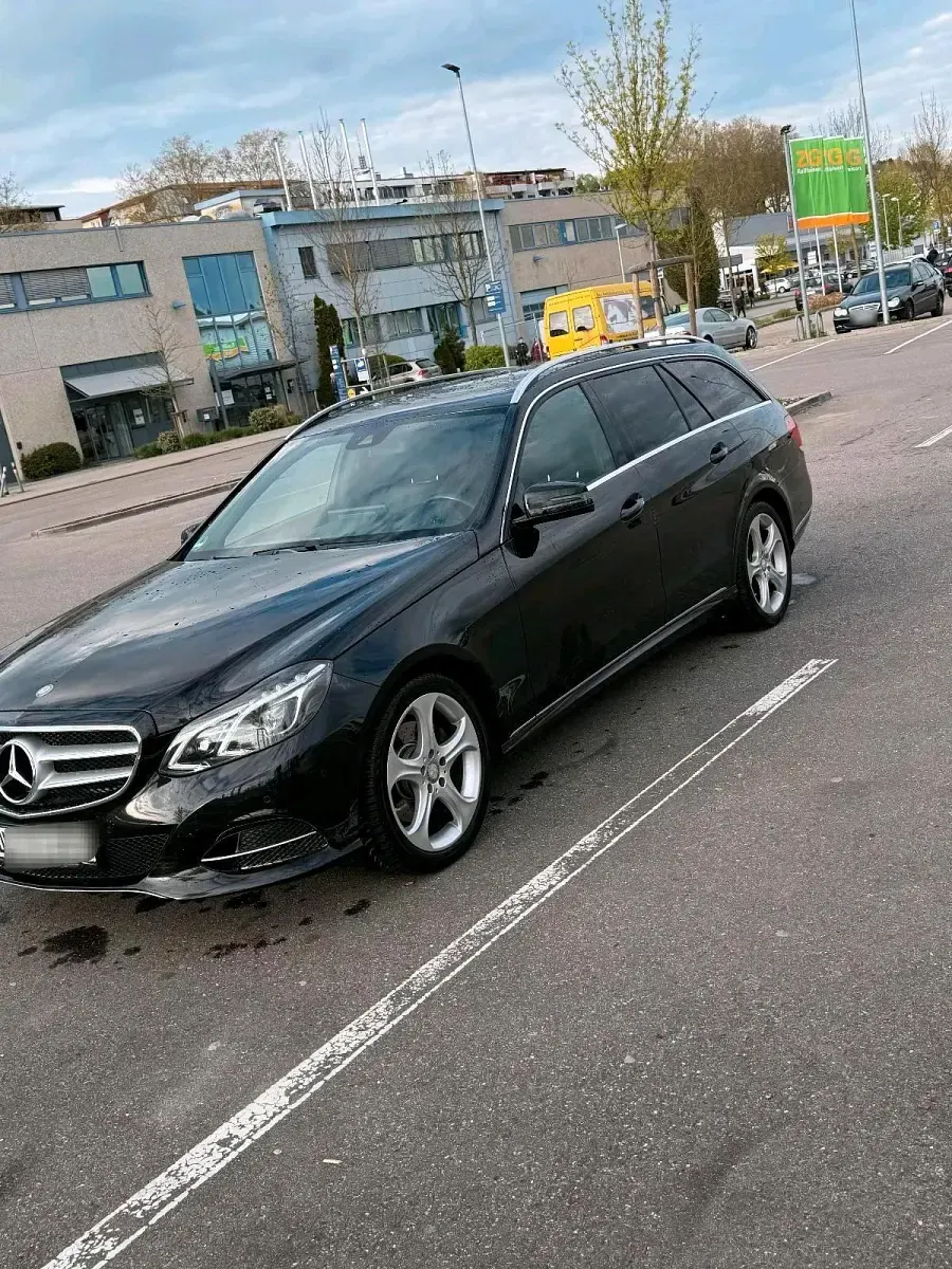 Second-hand Mercedes E200 202 CP (148 kW) 2014 Negru Break