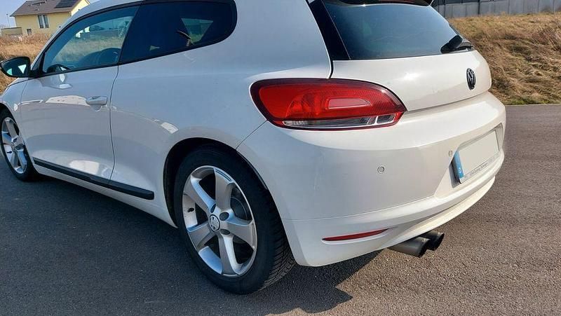 Gebraucht VW Scirocco 160 PS (117 kW) 2010 Weiß Coupé