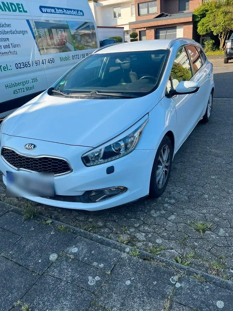 Occasion Kia Ceed 135 ch (99 kW) 2014 Blanc Citadine