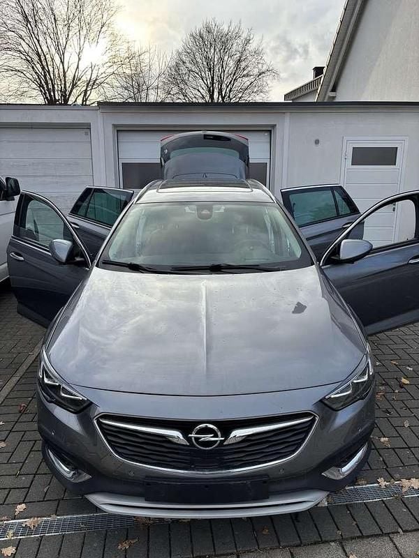 Silber Gebraucht 2018 Opel Insignia Country Tourer Exklusiv Kombi | 18.800 € (Guter Preis) - Bild 1/4
