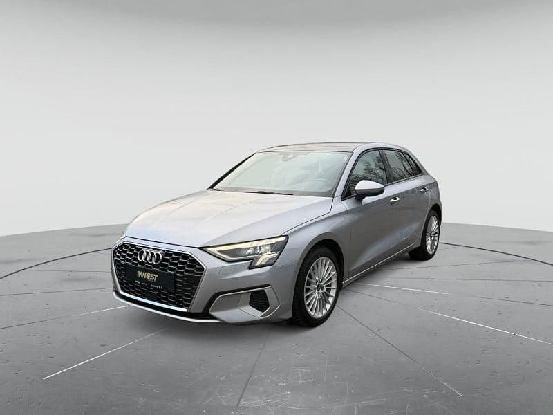 Gebraucht Audi A3 Ambiente 116 PS (85 kW) 2021 Florettsilber metallic Limousine