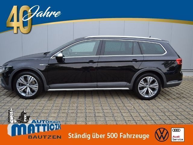 Deep black perleffekt Gebraucht 2019 VW Passat Alltrack Business Kombi | 31.379 € (Etwas zu teuer) - Bild 1/4
