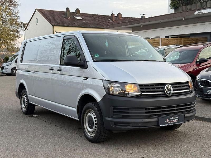 Gebraucht VW Transporter 150 PS (110 kW) 2019 Silber Van