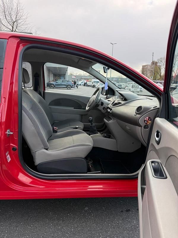 Gebraucht Renault Twingo Rip Curl 75 PS (55 kW) 2009 Rot Kleinwagen