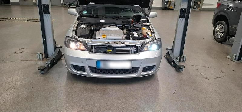 Gebraucht Opel Astra Cabriolet 136 PS (100 kW) 2002 Silber Cabrio