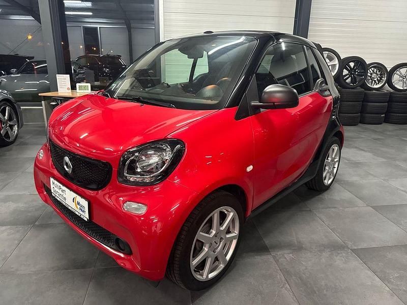 Gebraucht Smart ForTwo Cabrio 71 PS (52 kW) 2017 Schwarz Cabrio