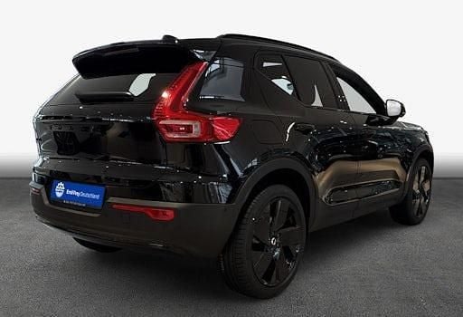 Neu Volvo XC40 Plus 197 PS (144 kW) 2026 Schwarz SUV