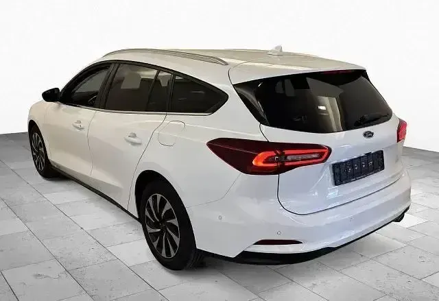 Gebraucht Ford Focus Titanium 116 PS (85 kW) 2023 Weiß Limousine